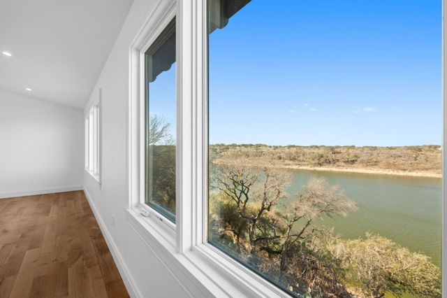 24423 Pedernales DR, Spicewood, TX 78669