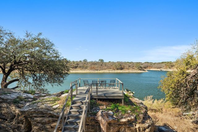 24423 Pedernales DR, Spicewood, TX 78669