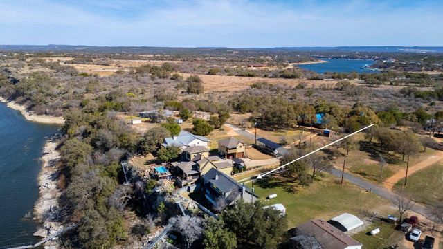 24423 Pedernales DR, Spicewood, TX 78669