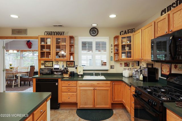 318 Taylor Street, Little Egg Harbor, NJ 08087