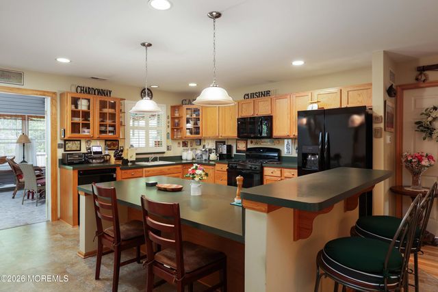 318 Taylor Street, Little Egg Harbor, NJ 08087