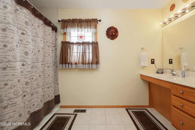 318 Taylor Street, Little Egg Harbor, NJ 08087
