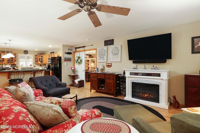 318 Taylor Street, Little Egg Harbor, NJ 08087