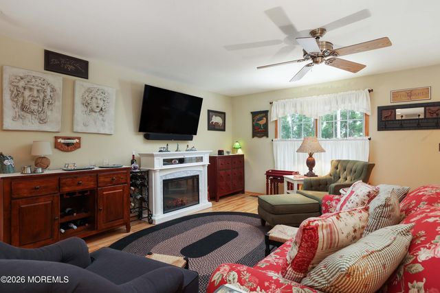 318 Taylor Street, Little Egg Harbor, NJ 08087