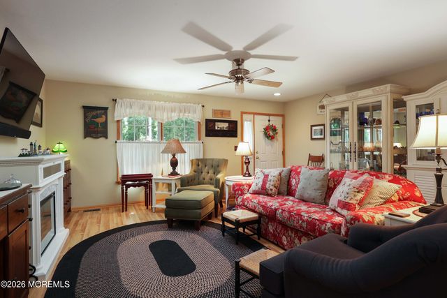 318 Taylor Street, Little Egg Harbor, NJ 08087