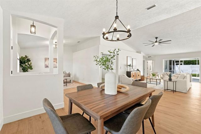 4410 KENDAL COURT, Valrico, FL 33596