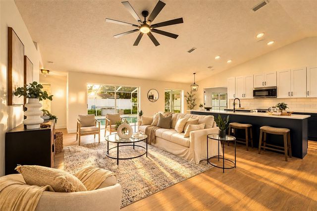 4410 KENDAL COURT, Valrico, FL 33596