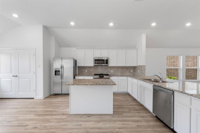 3319 Meadknoll Lane, Richmond, TX 77406