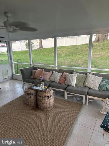 215 RADSTOCK RD, Catonsville, MD 21228