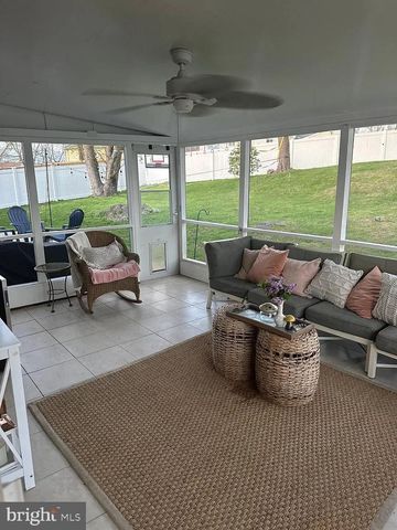 215 RADSTOCK RD, Catonsville, MD 21228