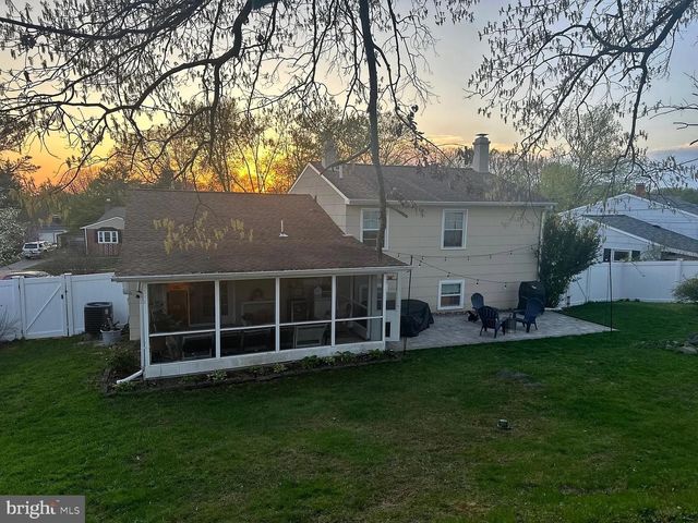 215 RADSTOCK RD, Catonsville, MD 21228