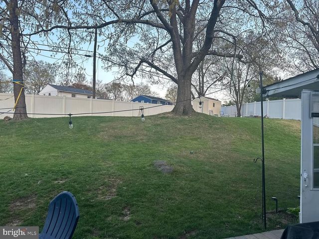 215 RADSTOCK RD, Catonsville, MD 21228