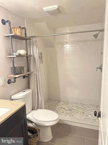 215 RADSTOCK RD, Catonsville, MD 21228