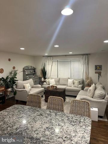 215 RADSTOCK RD, Catonsville, MD 21228