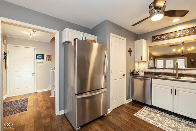 11298 Squirrel Hollow, Fishers, IN 46038