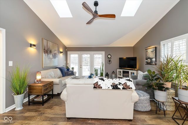 11298 Squirrel Hollow, Fishers, IN 46038