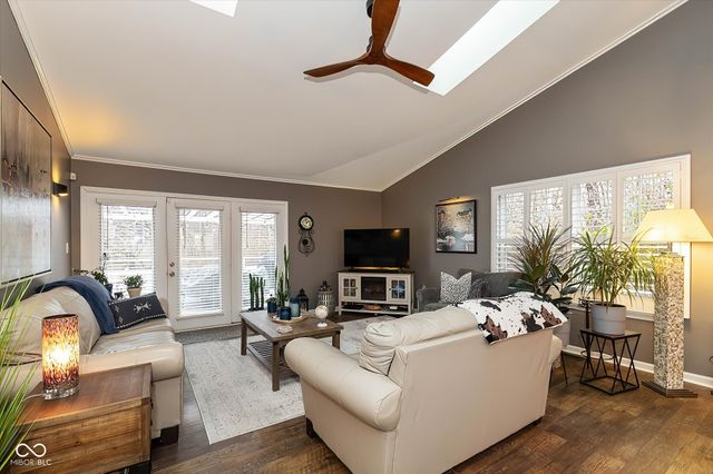 11298 Squirrel Hollow, Fishers, IN 46038