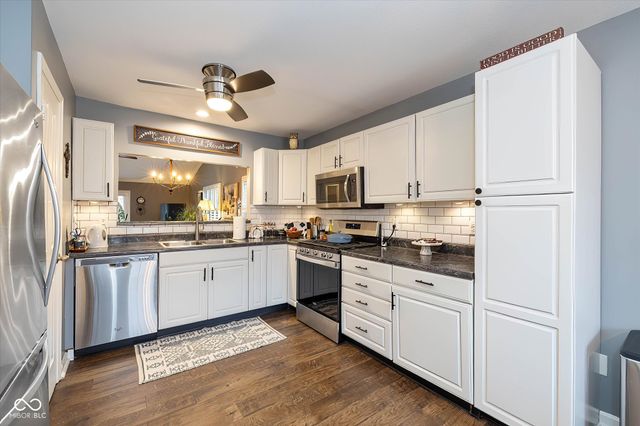 11298 Squirrel Hollow, Fishers, IN 46038