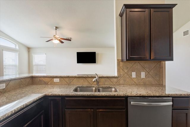 9448 Centennial Drive, Waco, TX 76708