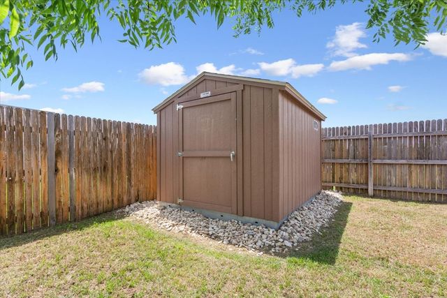 9448 Centennial Drive, Waco, TX 76708