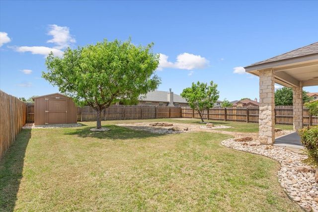 9448 Centennial Drive, Waco, TX 76708