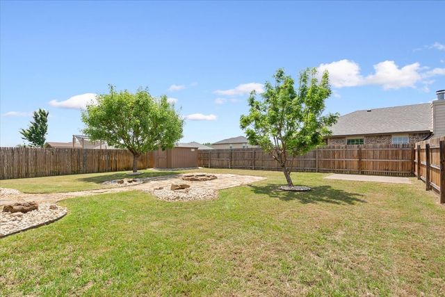 9448 Centennial Drive, Waco, TX 76708