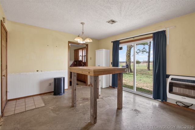 5255 N 430 Road, Pryor, OK 74361