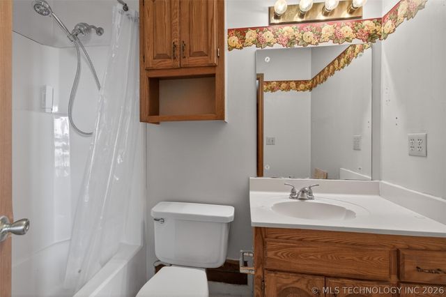 5255 N 430 Road, Pryor, OK 74361