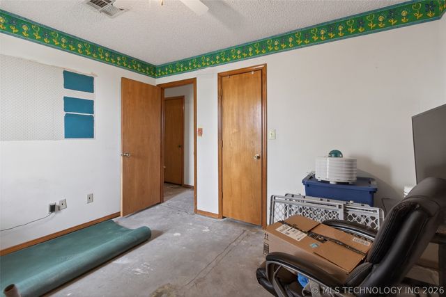 5255 N 430 Road, Pryor, OK 74361