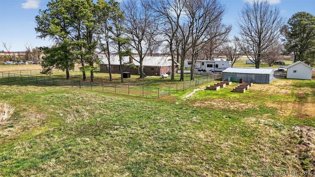 5255 N 430 Road, Pryor, OK 74361