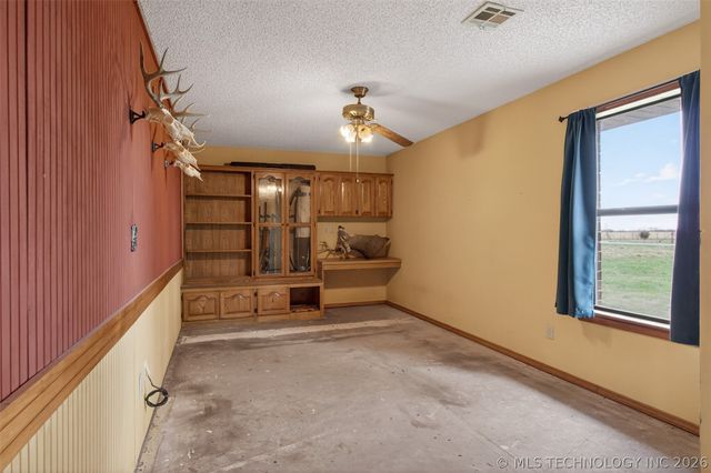 5255 N 430 Road, Pryor, OK 74361