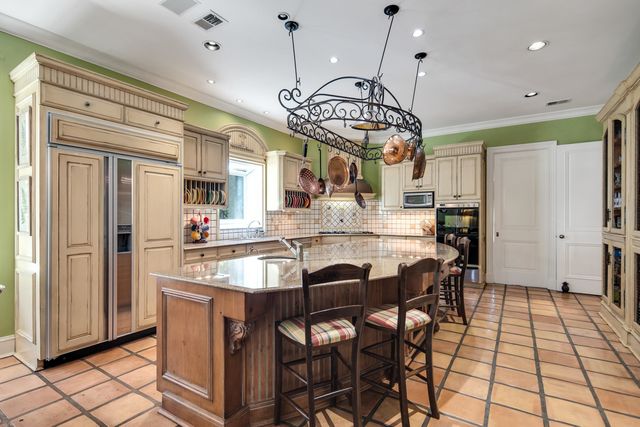 2313 WIND CLIFF DR, Eads, TN 38028