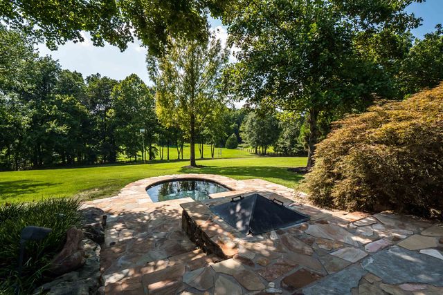 2313 WIND CLIFF DR, Eads, TN 38028