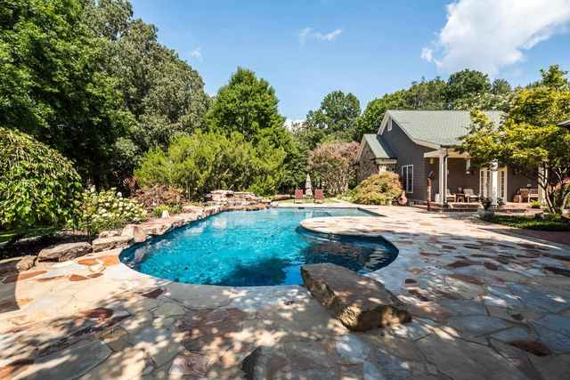 2313 WIND CLIFF DR, Eads, TN 38028