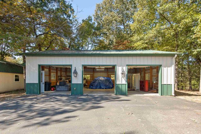 2313 WIND CLIFF DR, Eads, TN 38028