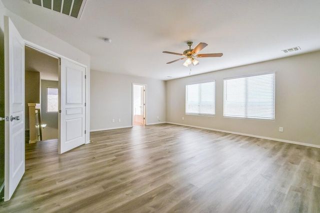 28779 N Spur Drive, San Tan Valley, AZ 85143