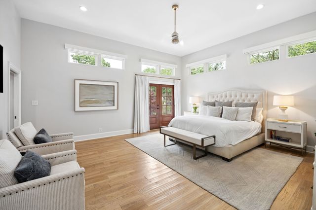 4630 S Lindhurst Avenue, Dallas, TX 75229