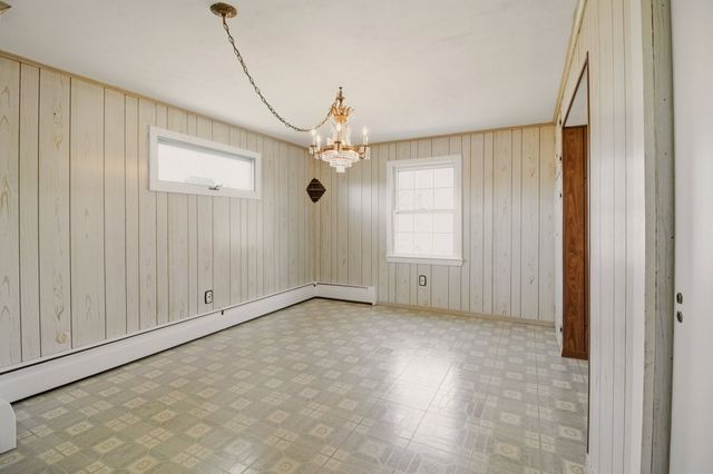 55 Mixter Street, Middletown, RI 02842