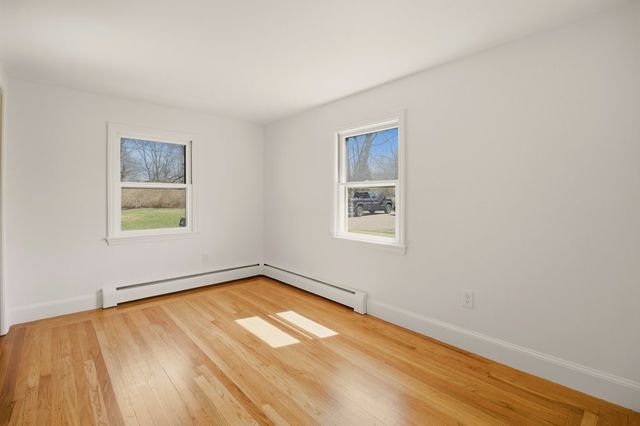 55 Mixter Street, Middletown, RI 02842
