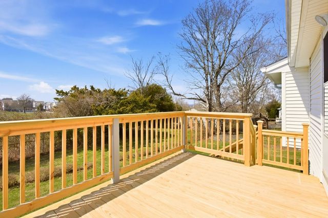 55 Mixter Street, Middletown, RI 02842