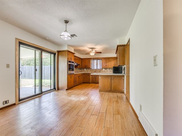 7600 NW 27th Street, Bethany, OK 73008