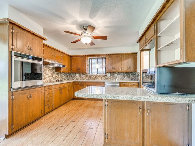 7600 NW 27th Street, Bethany, OK 73008