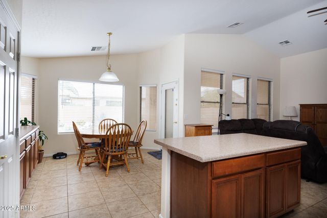 1537 E GABRILLA Drive, Casa Grande, AZ 85122