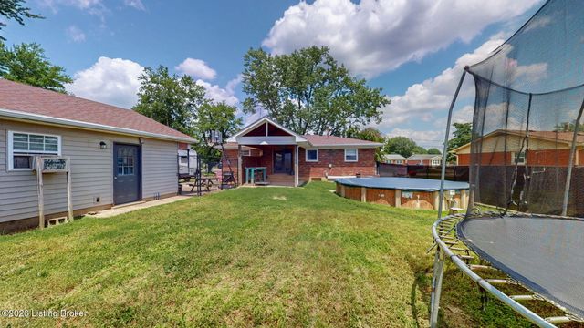 8504 Cotswold Dr, Louisville, KY 40258