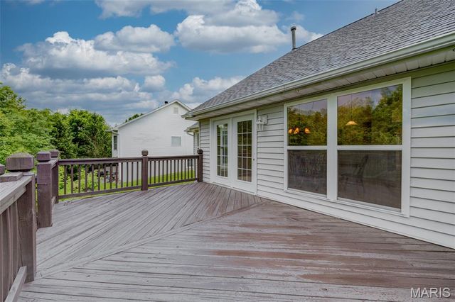 819 Hidden Spring Drive, St Charles, MO 63304