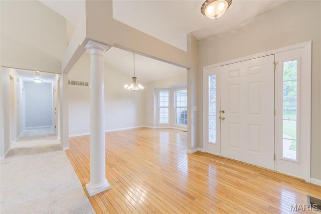 819 Hidden Spring Drive, St Charles, MO 63304