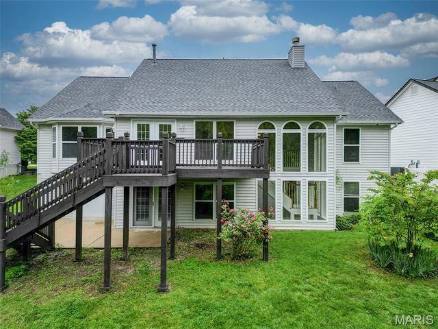 819 Hidden Spring Drive, St Charles, MO 63304