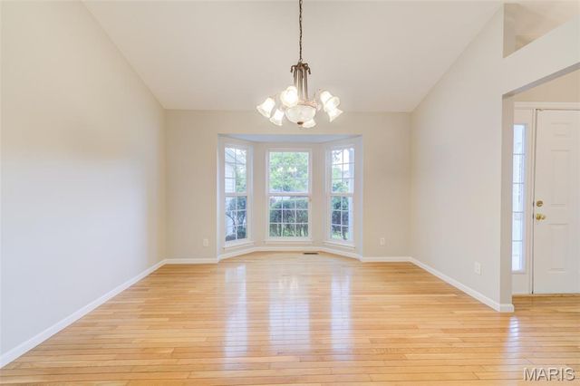 819 Hidden Spring Drive, St Charles, MO 63304