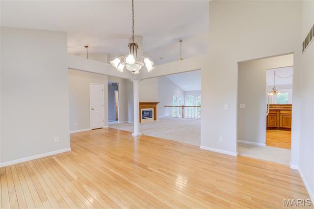 819 Hidden Spring Drive, St Charles, MO 63304
