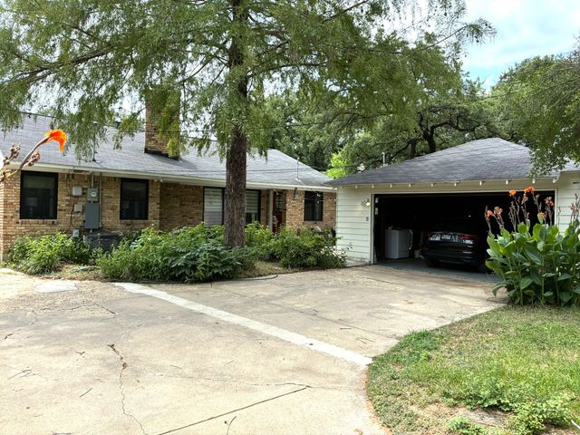 6755 E Mockingbird Lane, Dallas, TX 75214